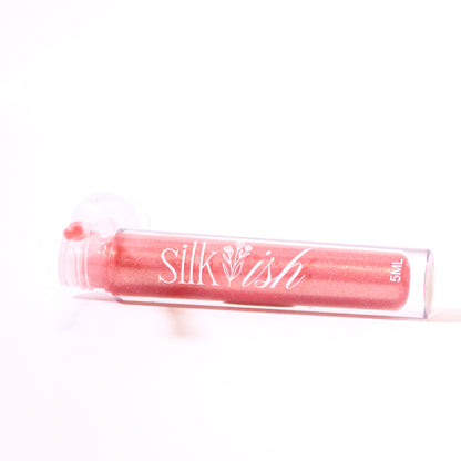 glossy lip glaze